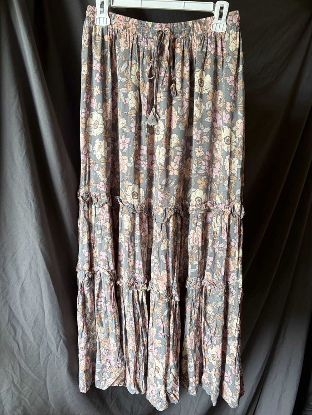 DRESS FORUM Floral Grey Maxi Skirt Stretchy Double Lined Flowy Boho Hippie S